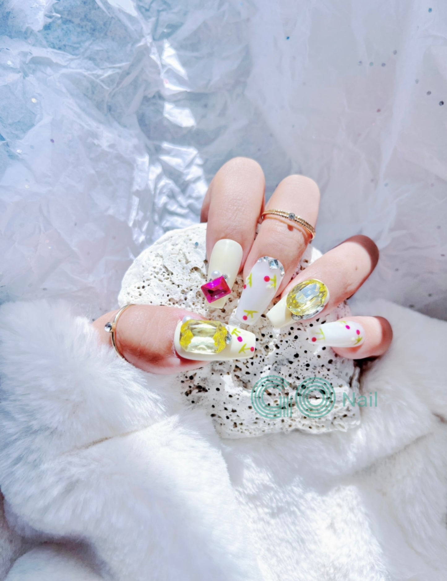 Summer tropical press on nails