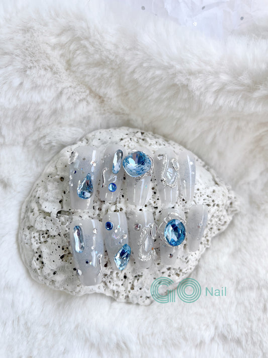 Blue sea treasure press on nails