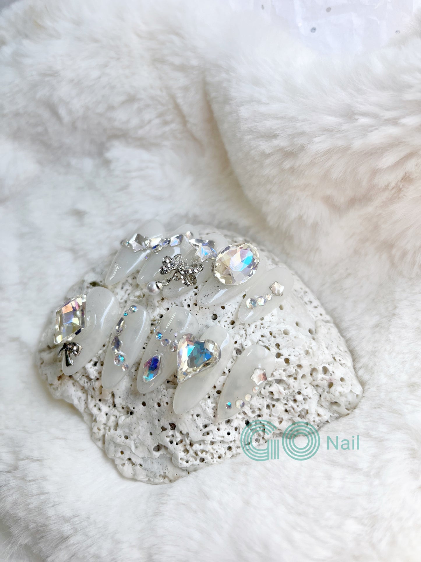 White occasion  press on nails