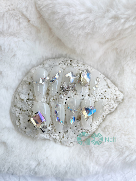 White occasion  press on nails