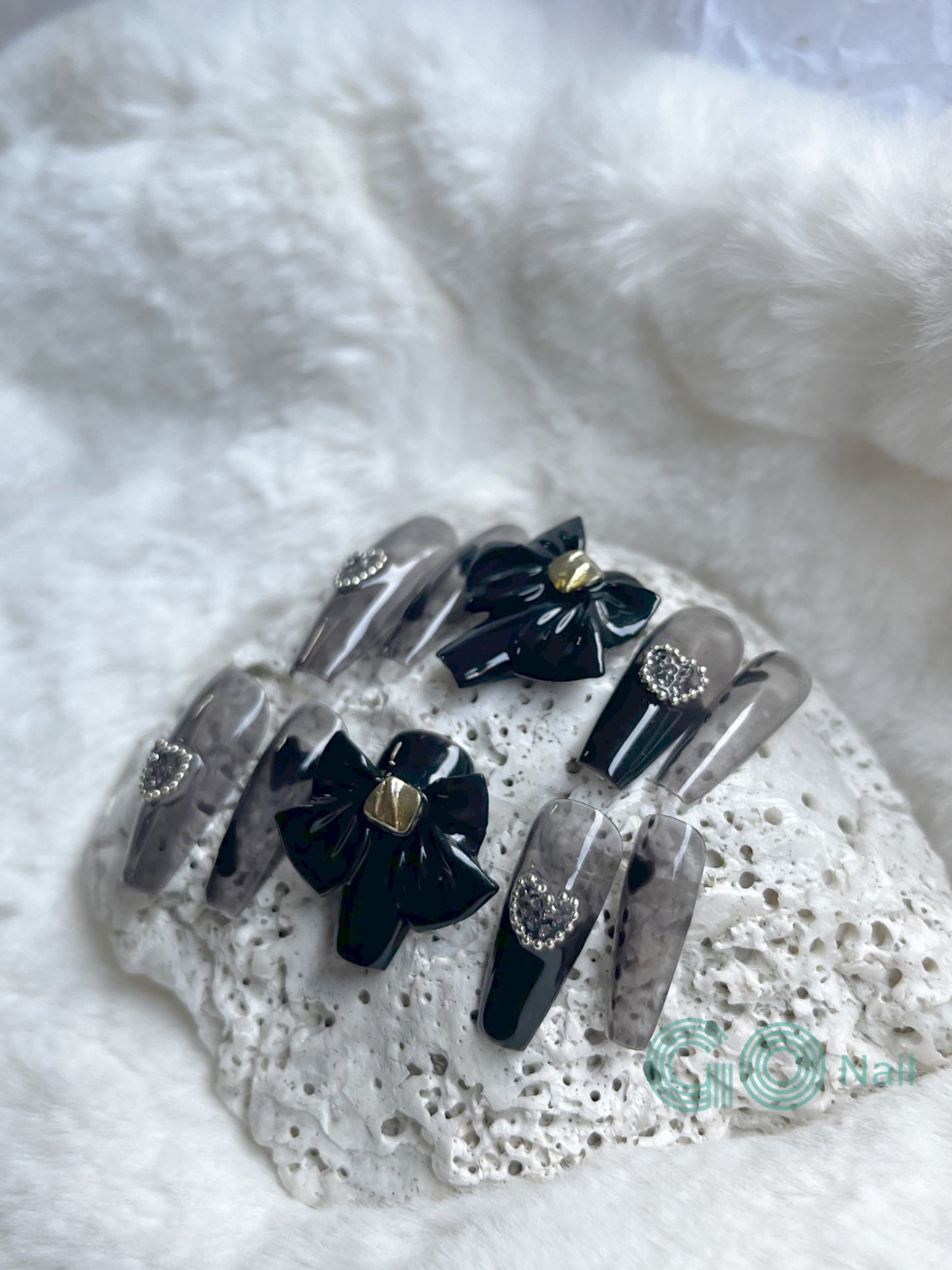 Black cutie press on nails
