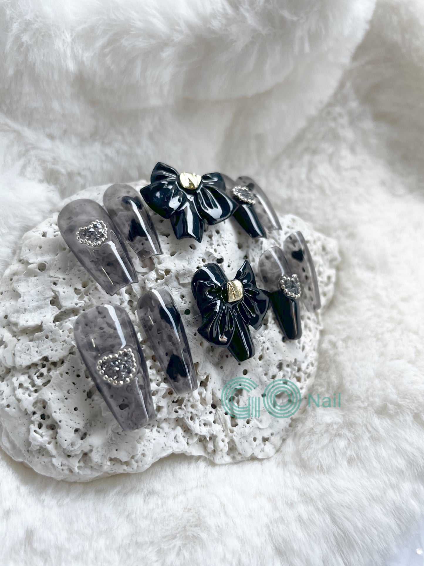 Black cutie press on nails